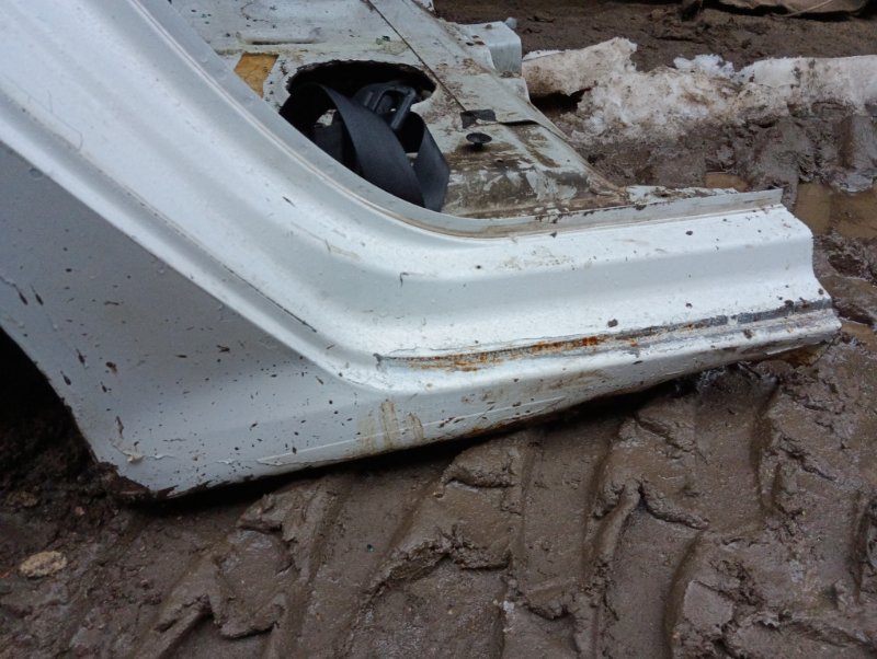 Крыло заднее правое