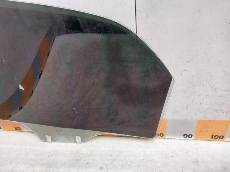 Стекло двери задней правой