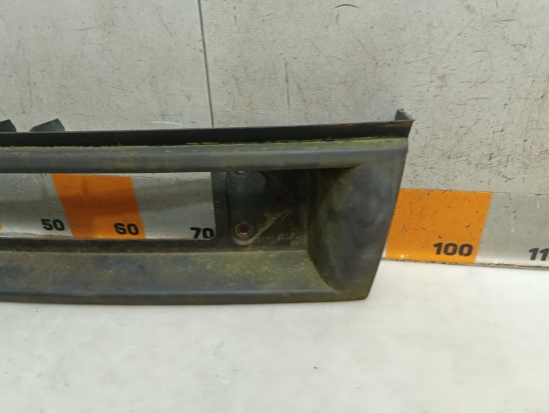 Накладка крышки багажника