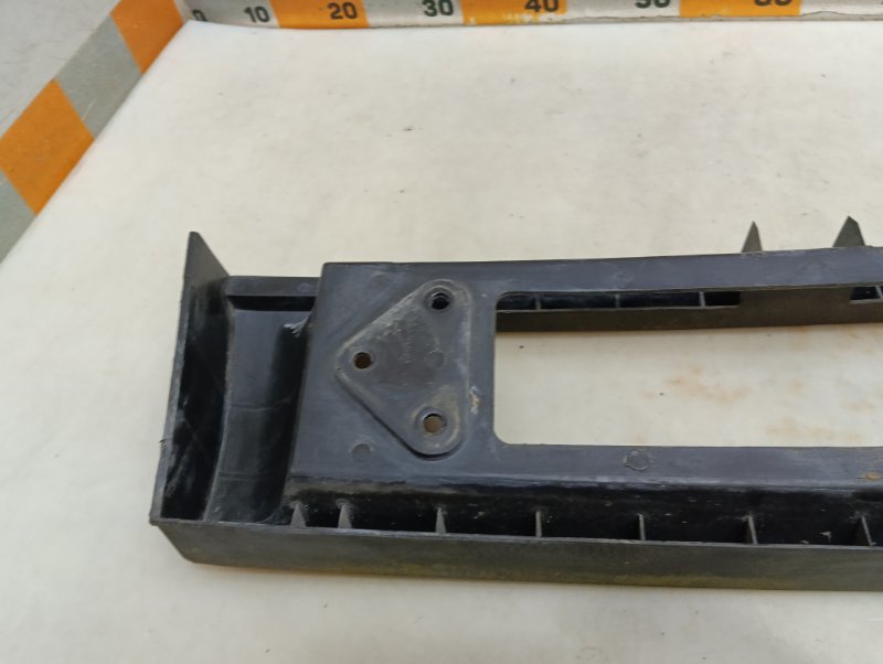 Накладка крышки багажника