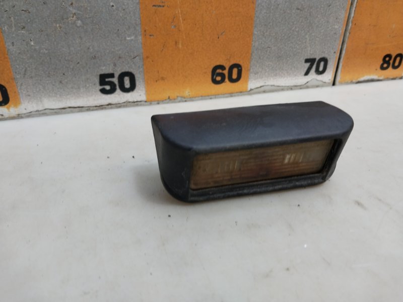 Фонарь подсветки номера