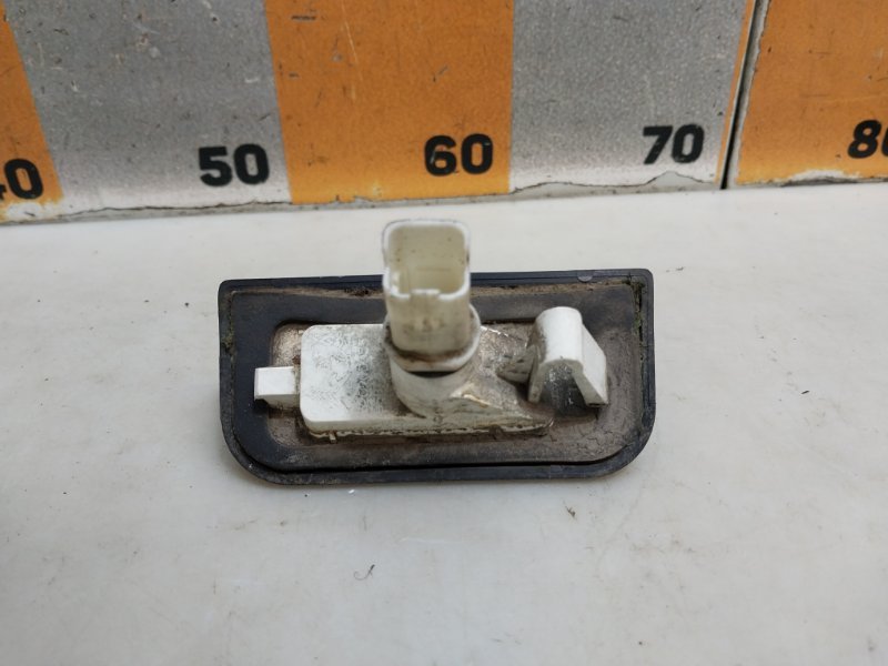 Фонарь подсветки номера