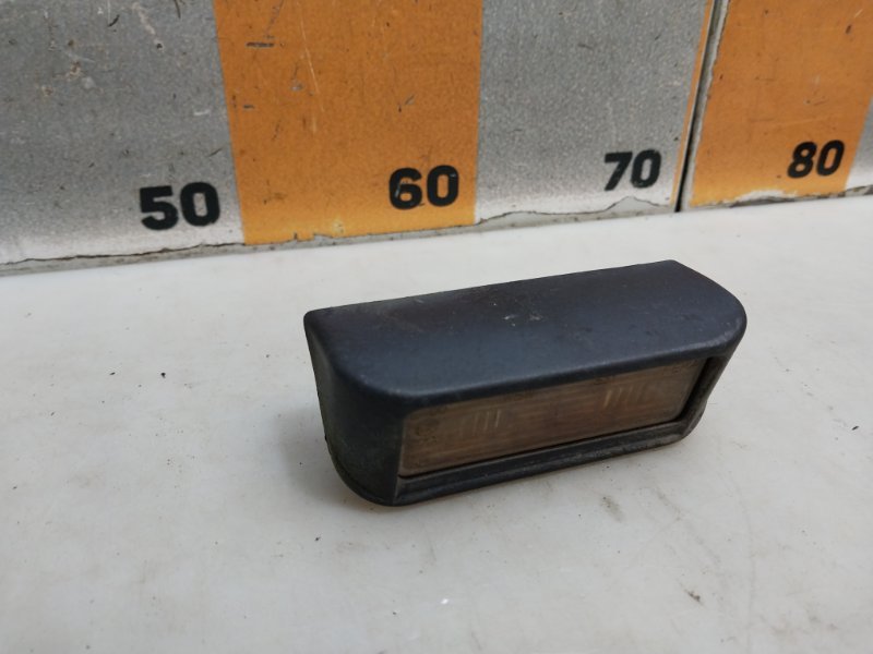 Фонарь подсветки номера