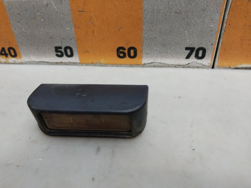 Фонарь подсветки номера