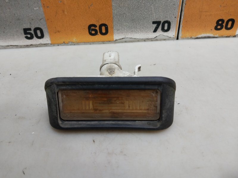 Фонарь подсветки номера