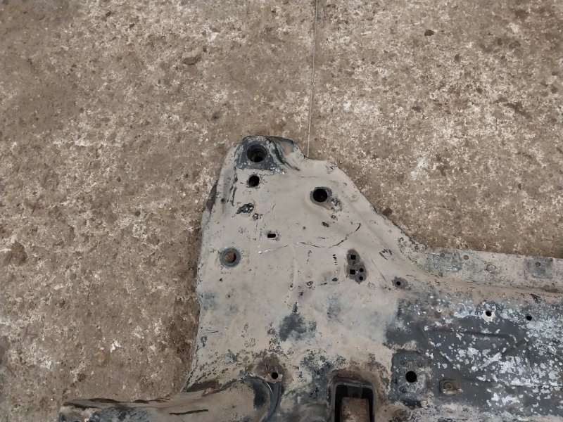 Балка подмоторная