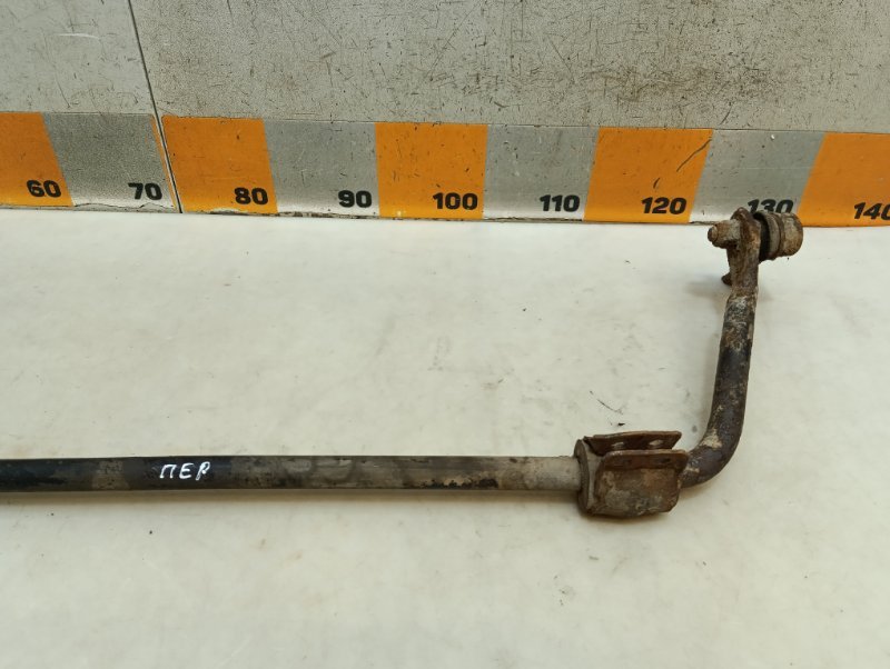 Стабилизатор передний