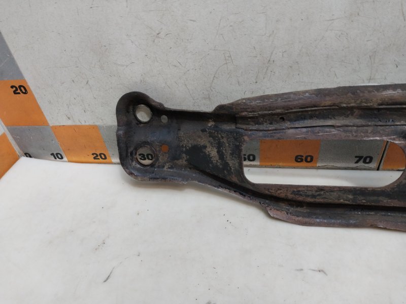 Балка передняя продольная