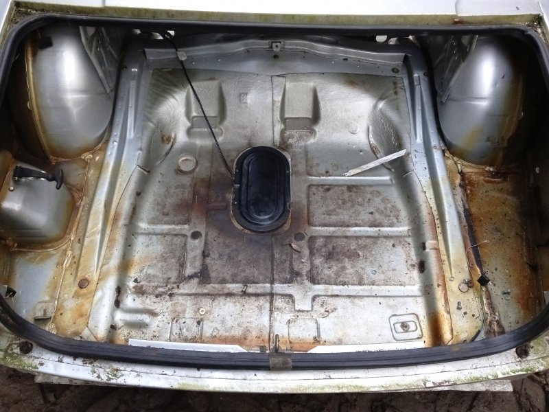 Кузовной элемент