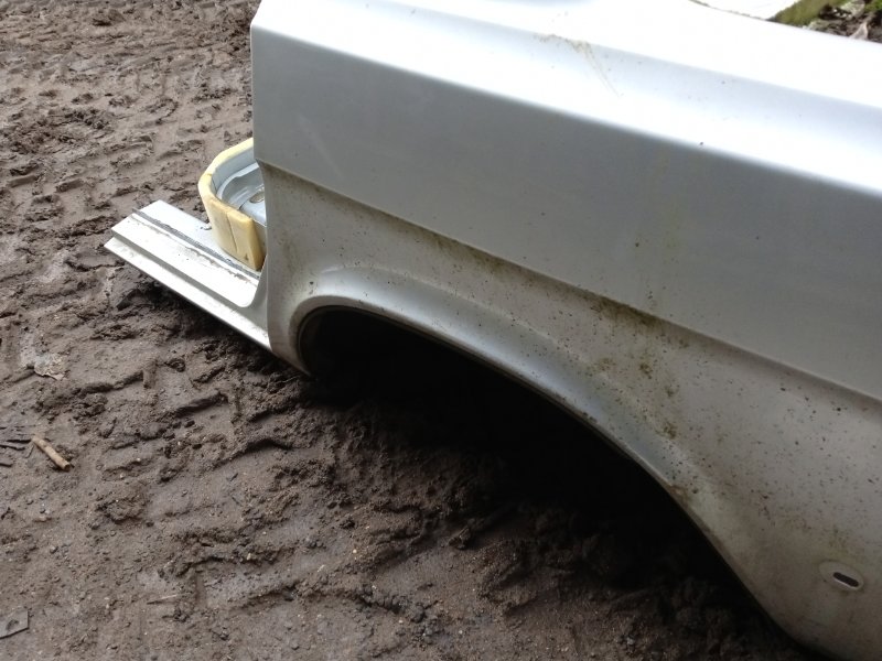 Крыло заднее левое