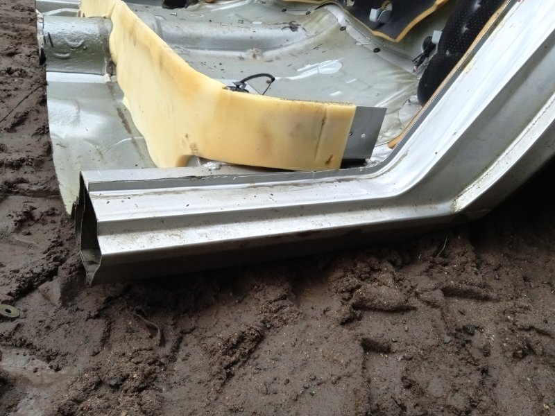 Крыло заднее левое