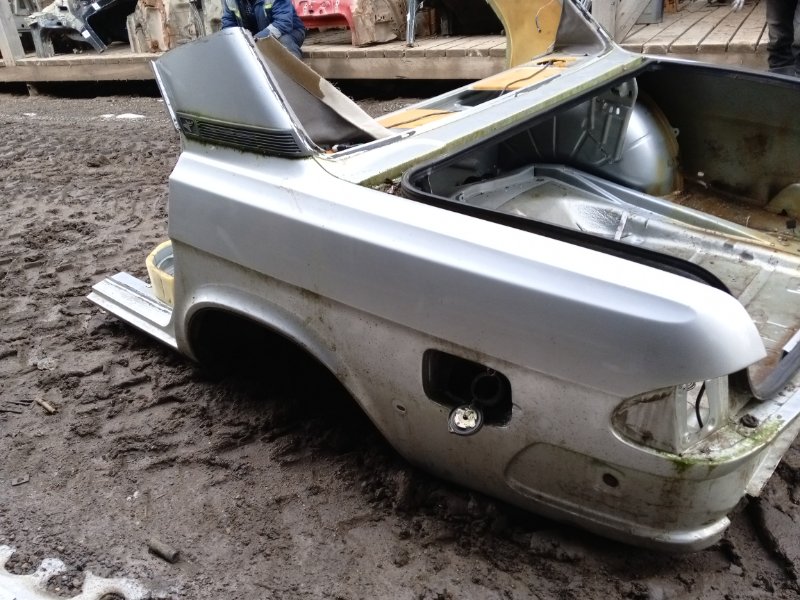 Крыло заднее левое