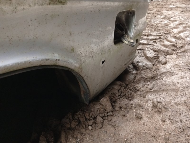 Крыло заднее левое