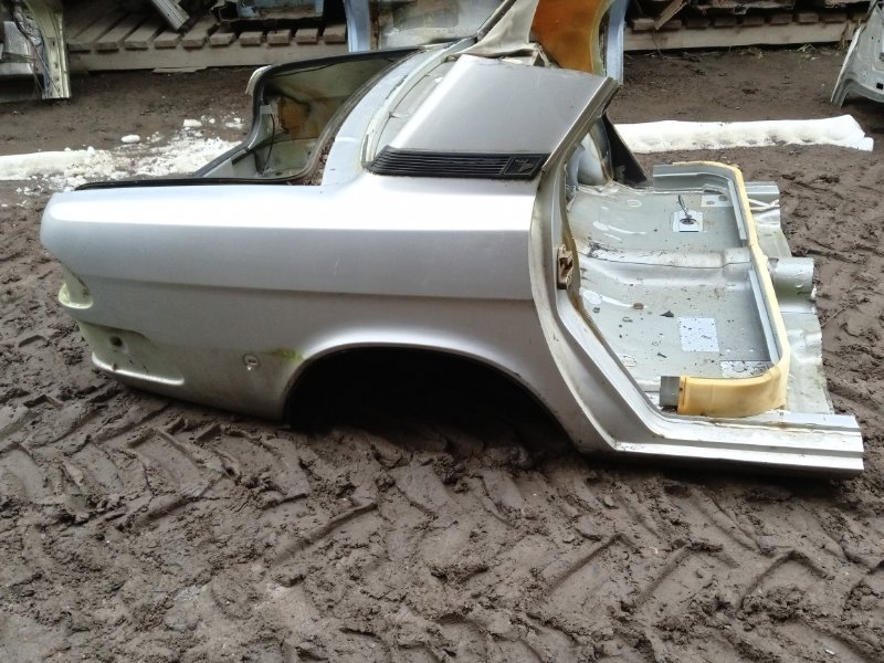 Крыло заднее правое