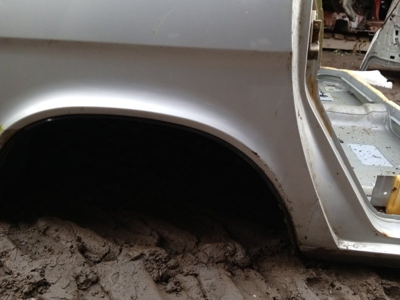 Крыло заднее правое