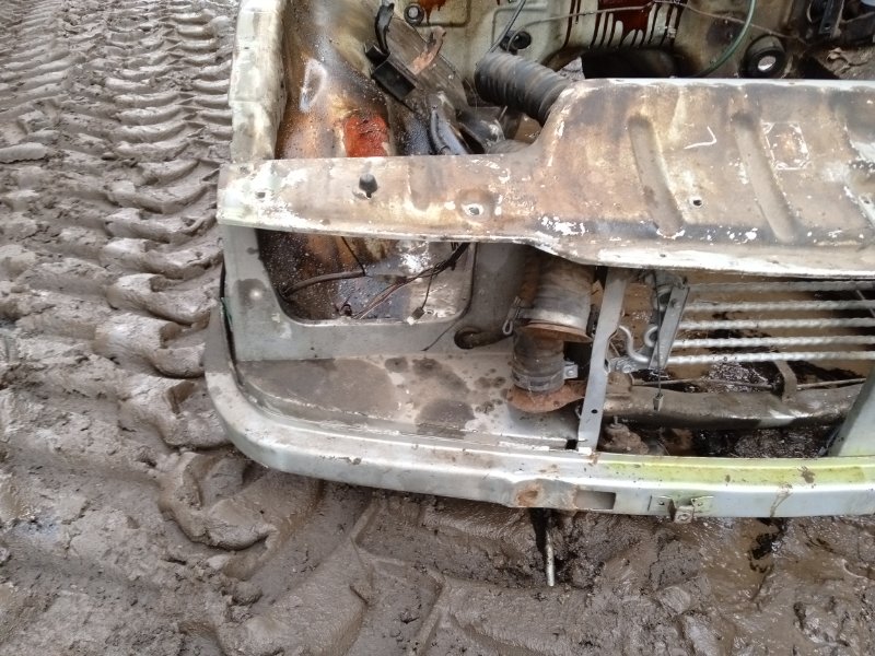 Кузовной элемент