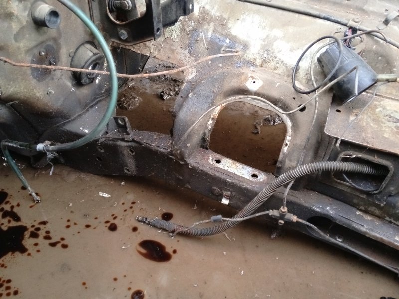 Лонжерон передний левый