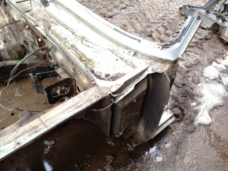 Лонжерон передний левый