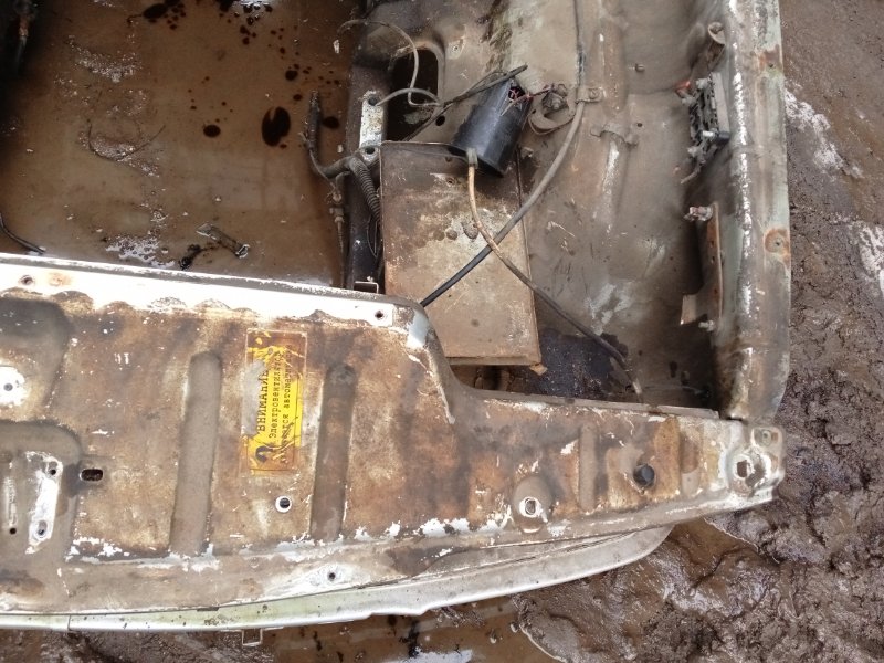 Лонжерон передний левый