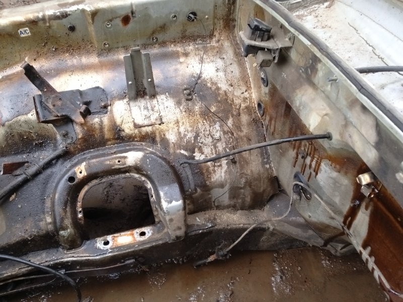 Лонжерон передний правый