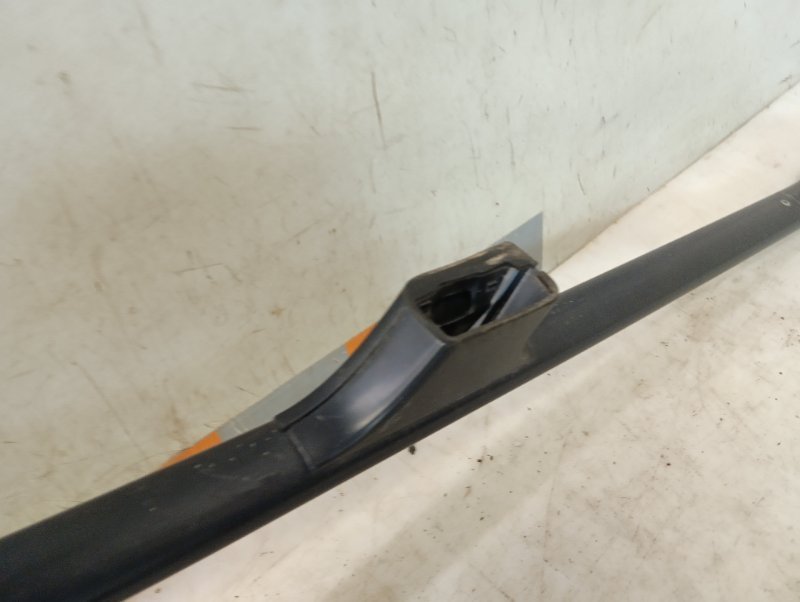 Рейлинг (релинг) левый (планка на крышу)