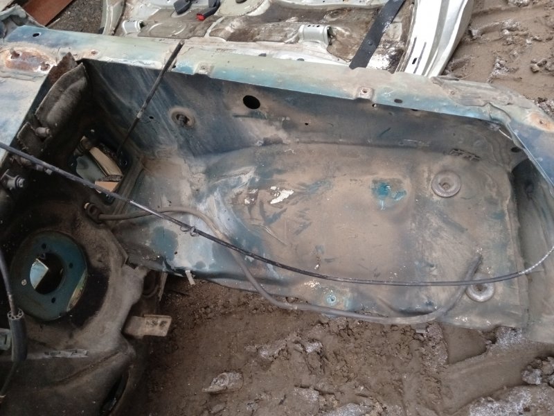 Кузовной элемент