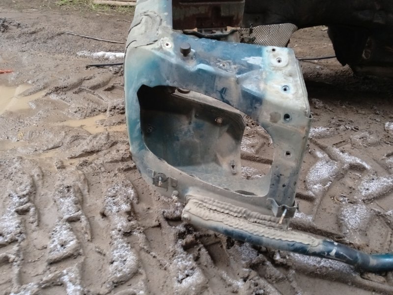 Кузовной элемент