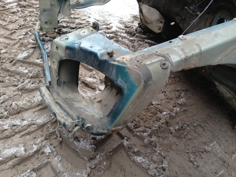 Кузовной элемент