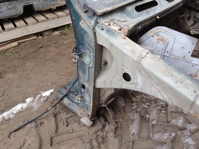 Кузовной элемент