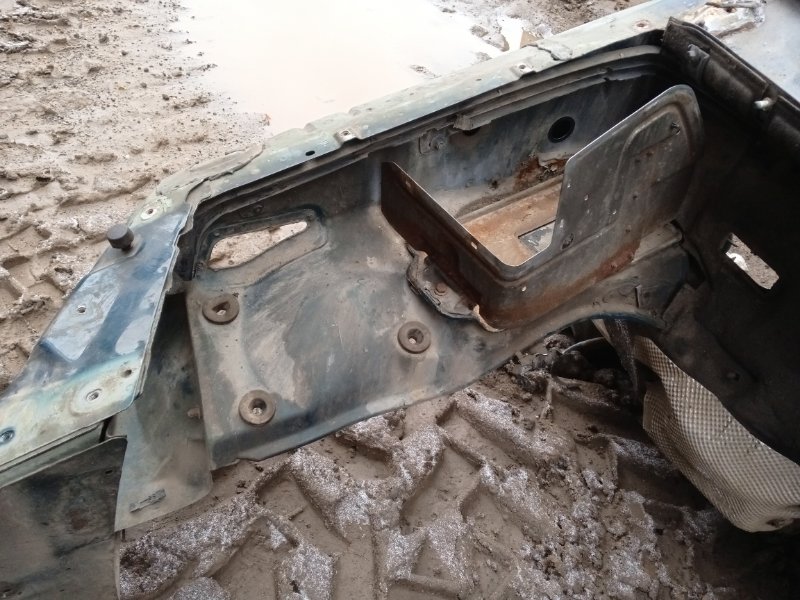 Кузовной элемент