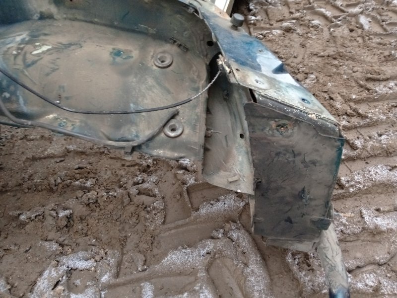 Лонжерон передний левый