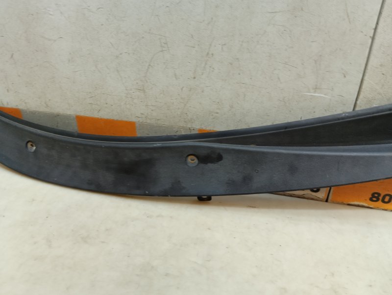 Планка под лобовое стекло