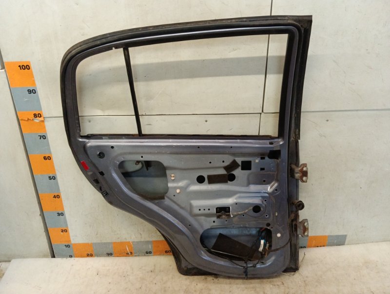Дверь задняя левая