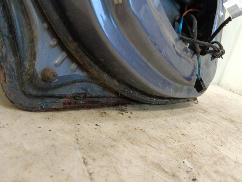 Дверь задняя левая