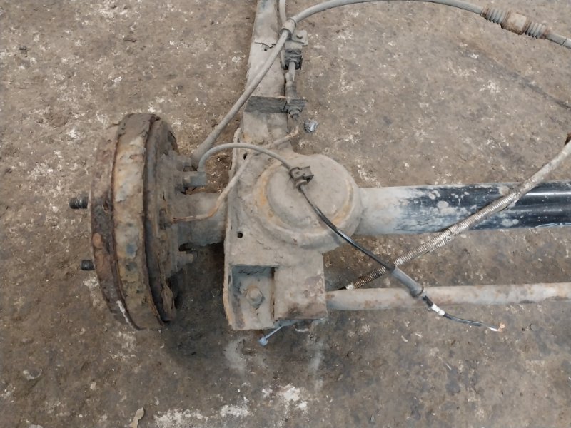 Балка задняя