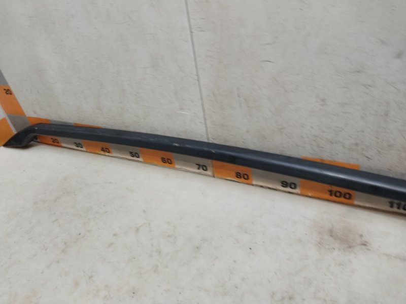 Рейлинг (релинг) левый (планка на крышу)