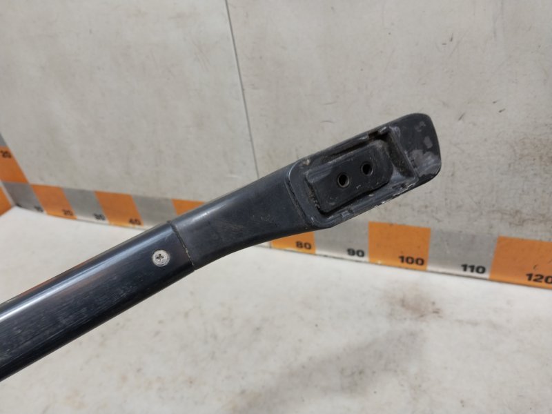 Рейлинг (релинг) левый (планка на крышу)