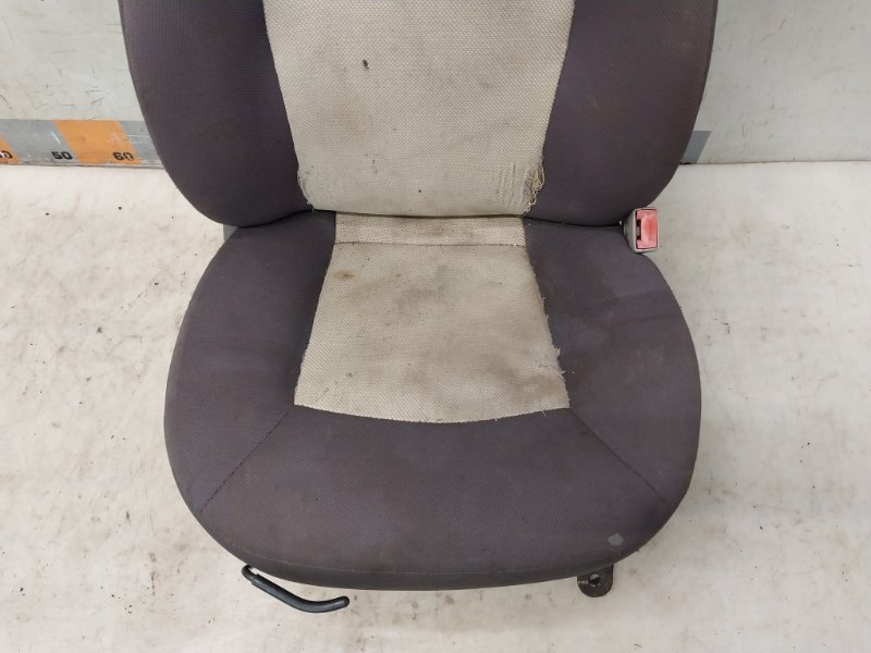 Сиденье переднее правое