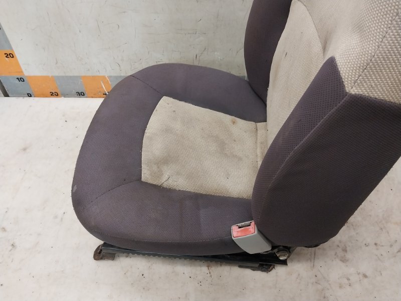 Сиденье переднее правое