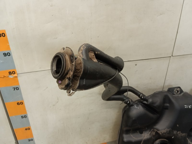 Бак топливный