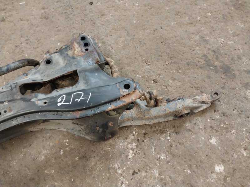 Балка подмоторная