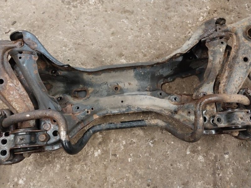 Балка подмоторная