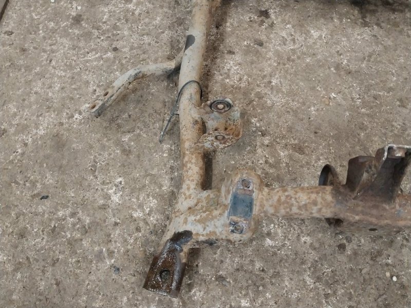 Балка подмоторная