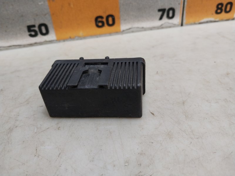 Реле топливного насоса