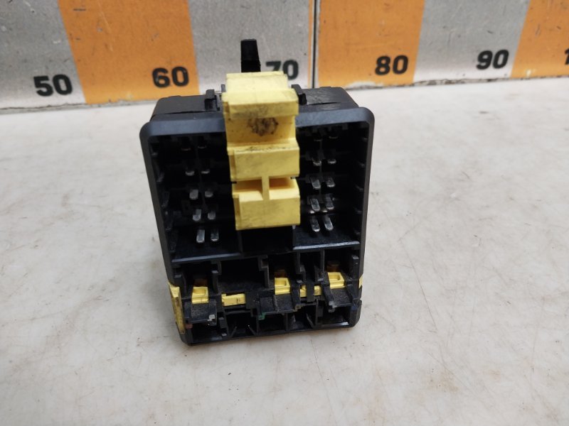 Блок предохранителей