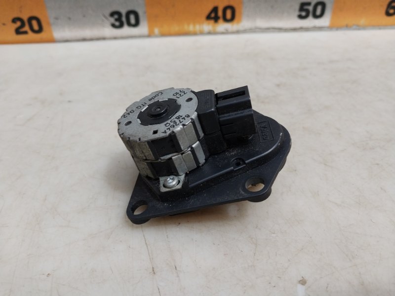 Моторчик заслонки печки