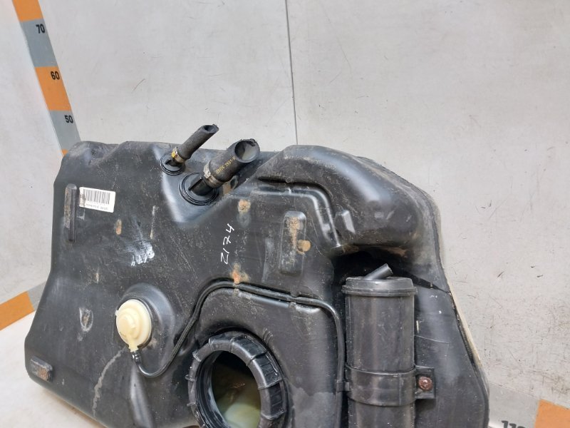 Бак топливный