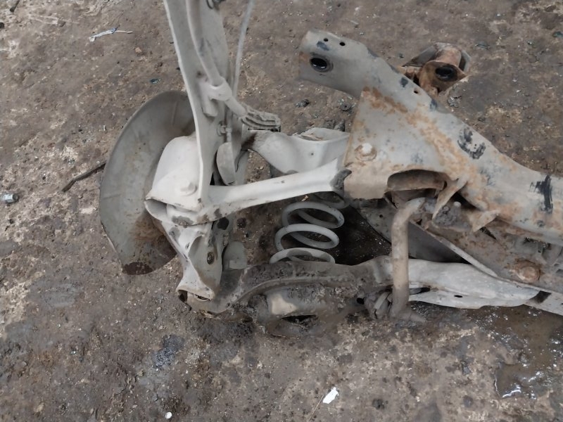 Балка задняя