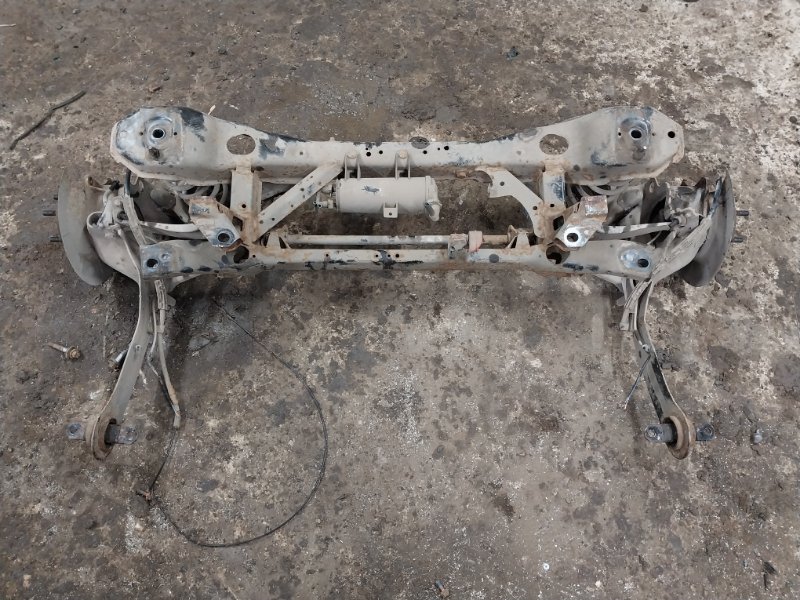 Балка задняя