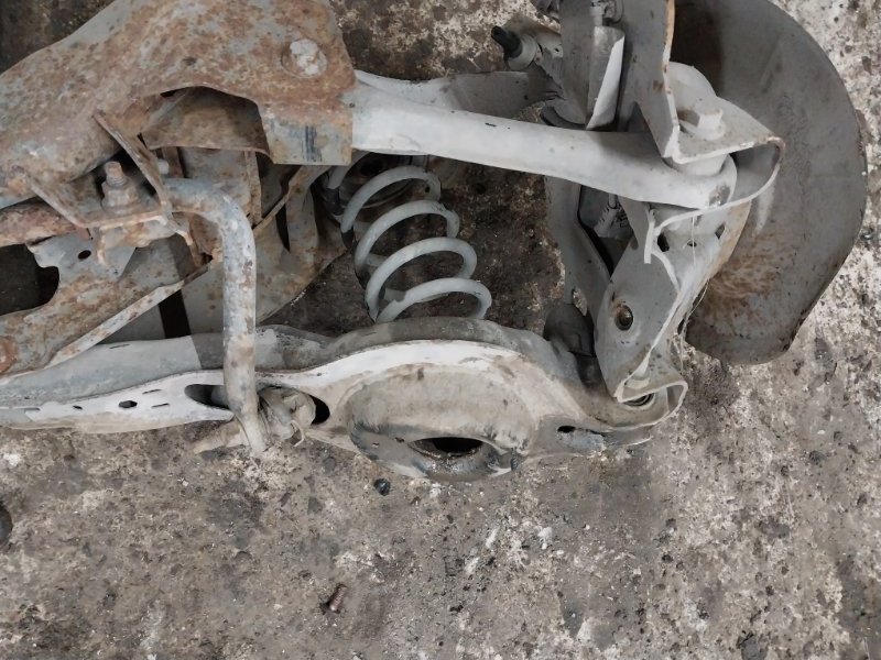 Балка задняя